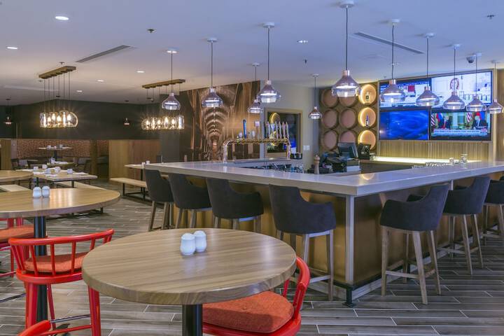 Delta Hotels by Marriott St. Johns Conference Centre