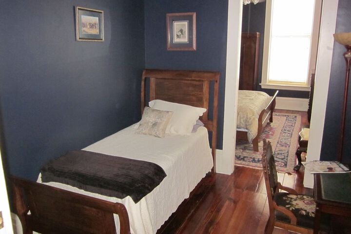 Room 16 of 74