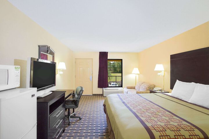Room 3 of 13
