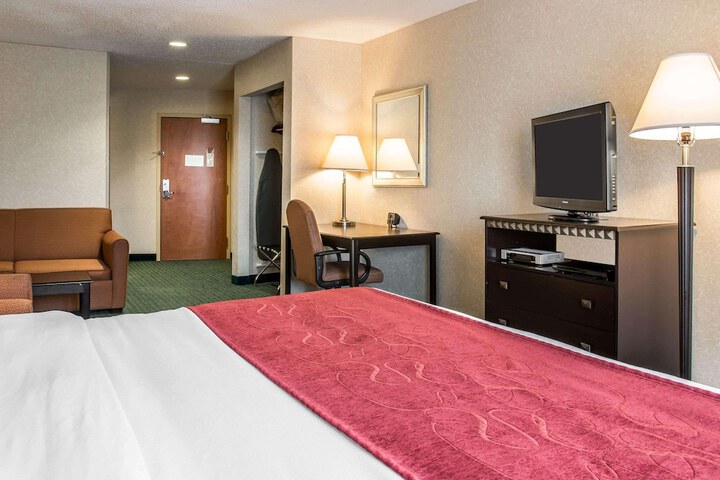 Room 19 of 38