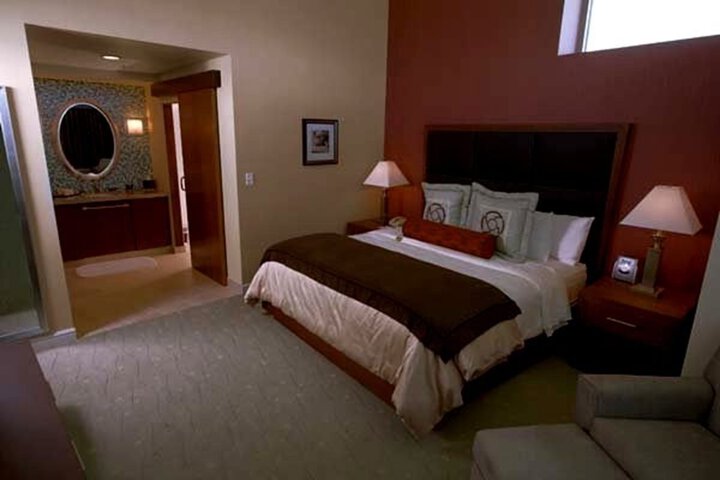 Suite 38 of 112