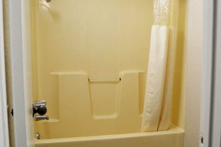 Room 12 of 17