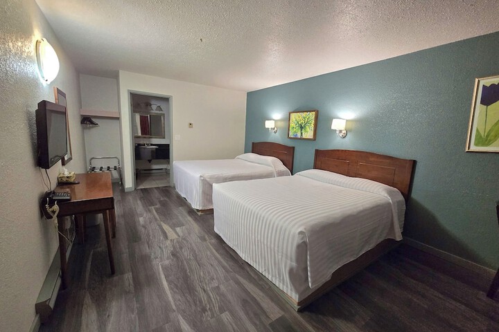 Room 30 of 53