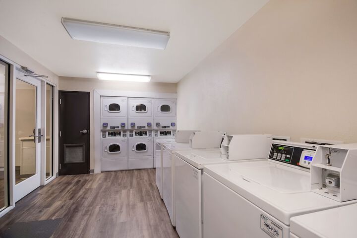 Room 20 of 28