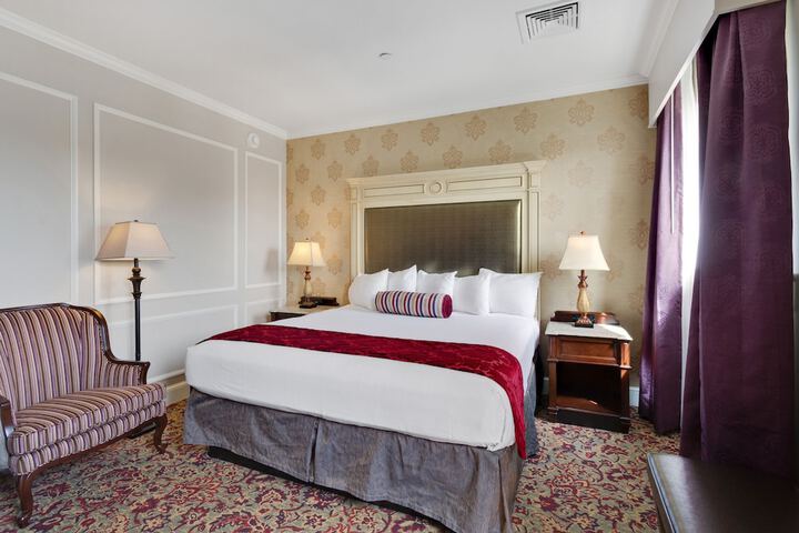 Room 15 of 35
