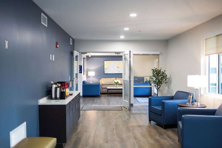 stayAPT Suites Auburn