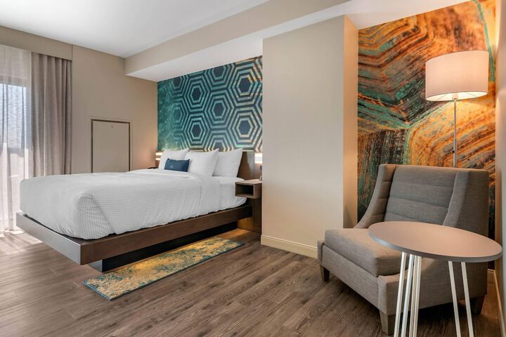 Cambria Hotel St. Petersburg-Madeira Beach Marina