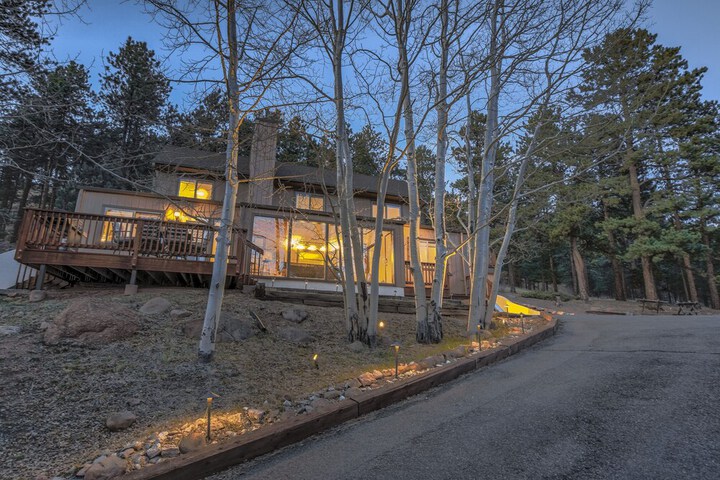 Paradise Cabin