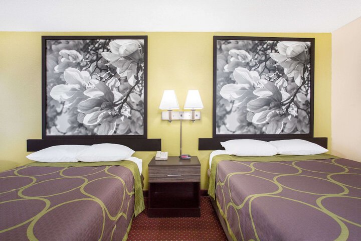 Room 7 of 17