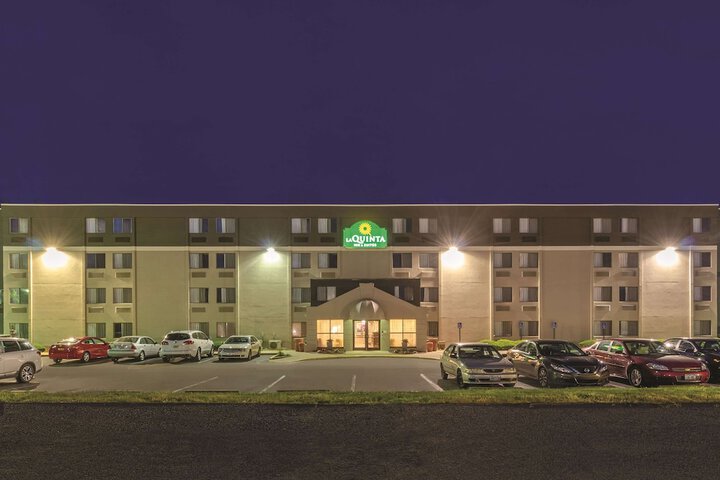 Hotel 2 of 41