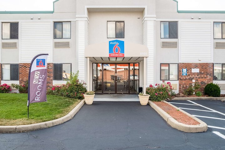 Hotel 3 of 29