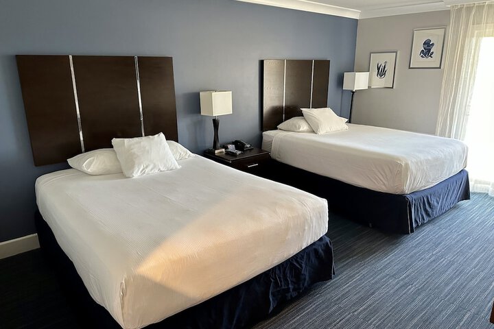 Room 26 of 105