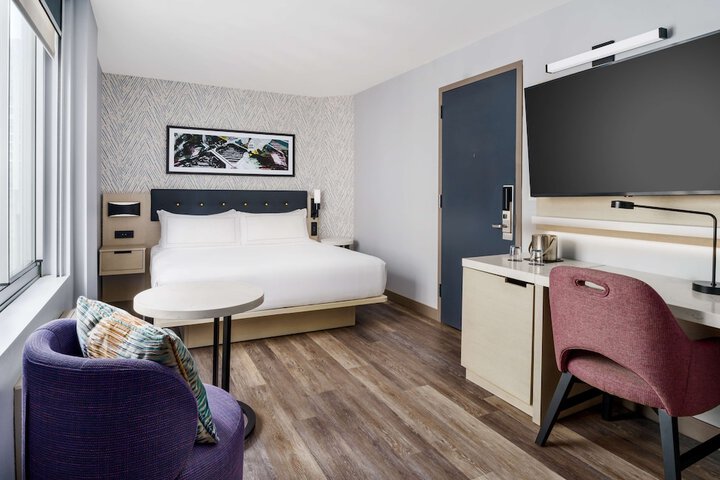 Room 13 of 96