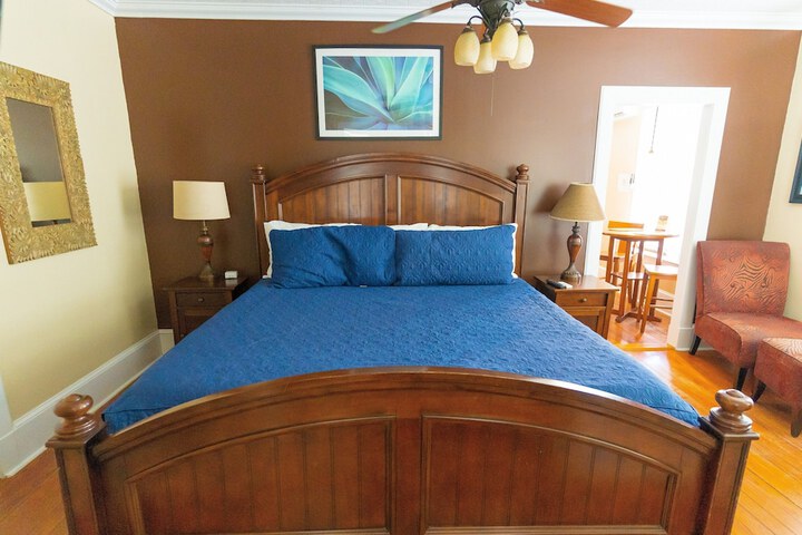 Room 33 of 52