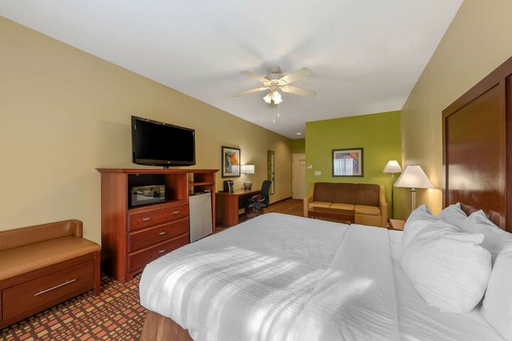 Room 16 of 23