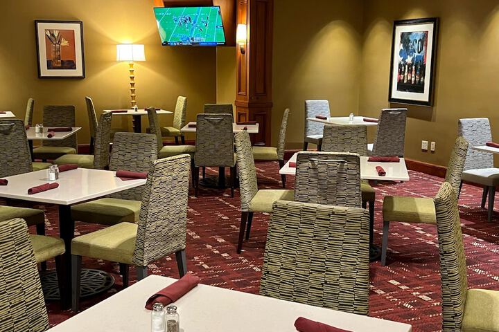 DoubleTree by Hilton Washington Dulles Airport