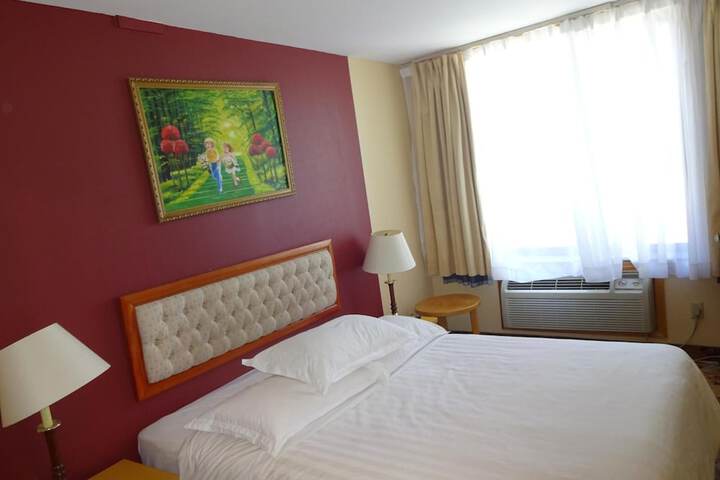 Room 26 of 54