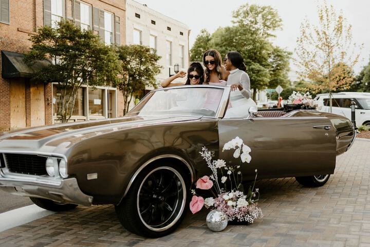 Ballroom/Hall 71 of 83