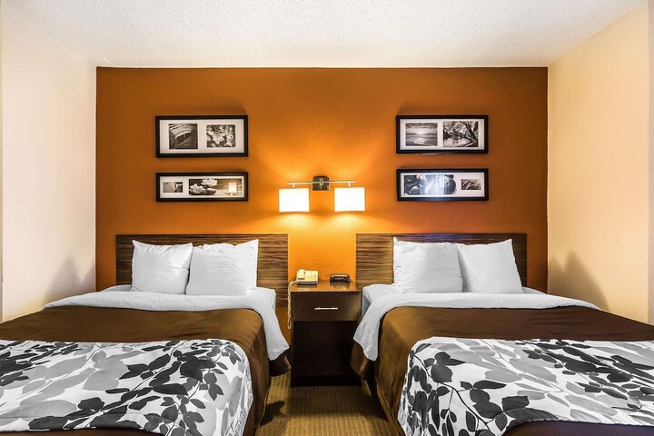 Room 19 of 61