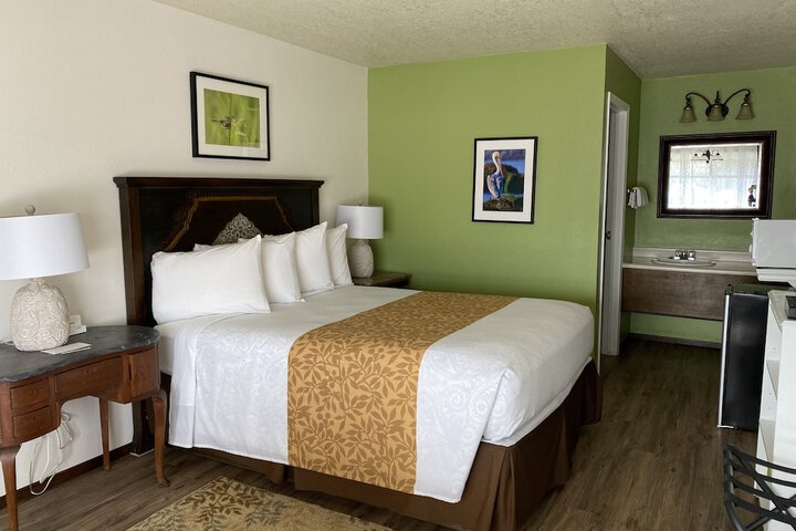 La Kris Inn