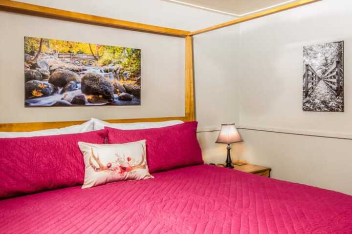 Room 48 of 62