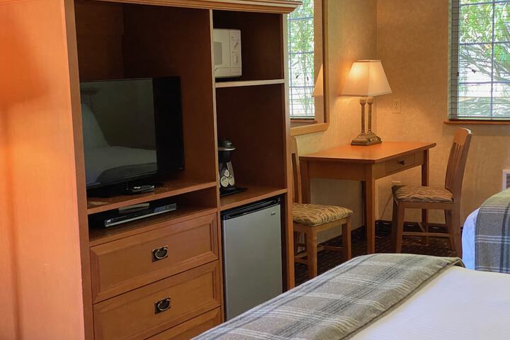 Cousins Country Inn