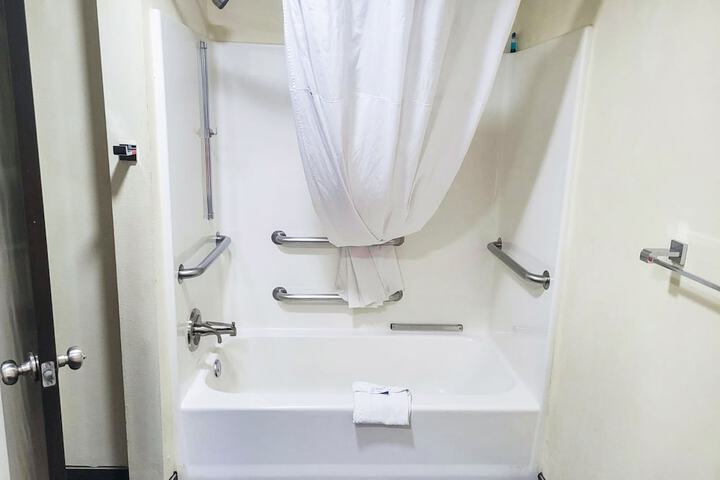 OYO Hotel Rome West GA