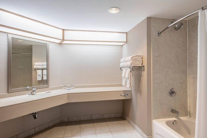 Delta Hotels by Marriott St. Johns Conference Centre