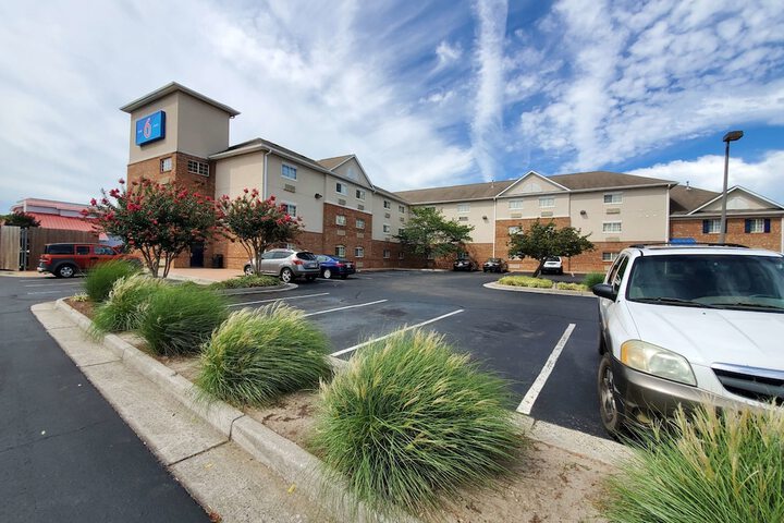 Hotel 2 of 25
