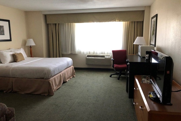 Room 30 of 44