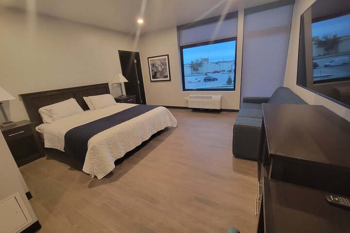 Watershed Hotel