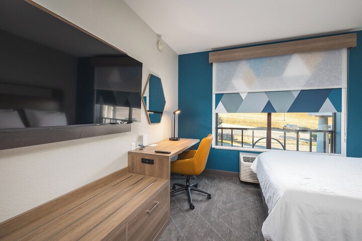 Holiday Inn Express Hotel & Suites St. Robert by IHG