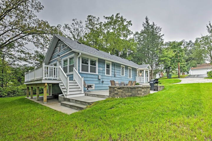 Updated Twin Lakes Cottage Walk to Lake Mary