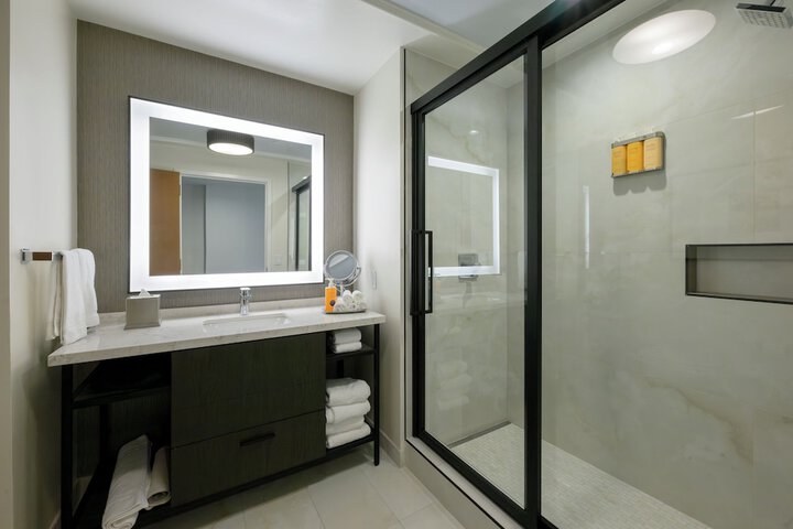 Room 22 of 43