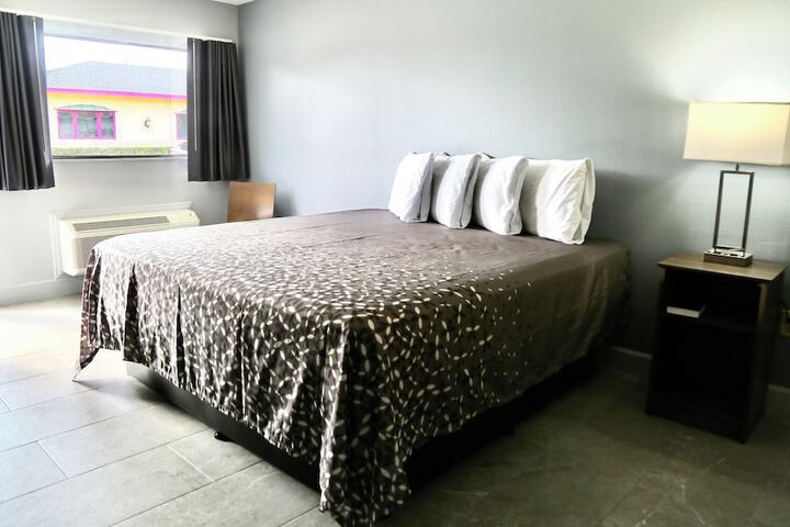 Home Inn & Suites Orlando-Apopka
