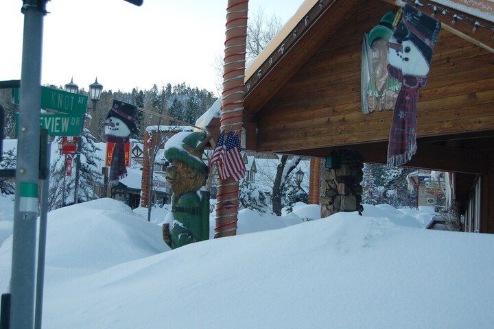 Robinhood Resort