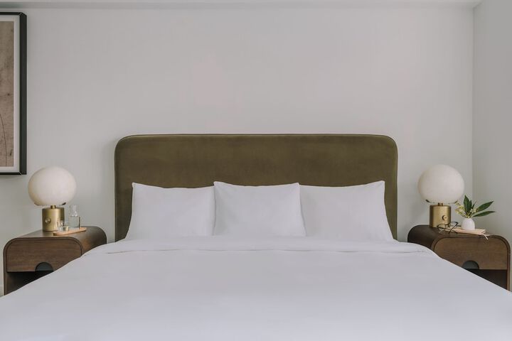 Room 26 of 54