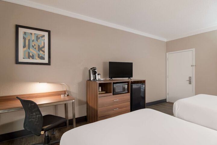 Room 27 of 30