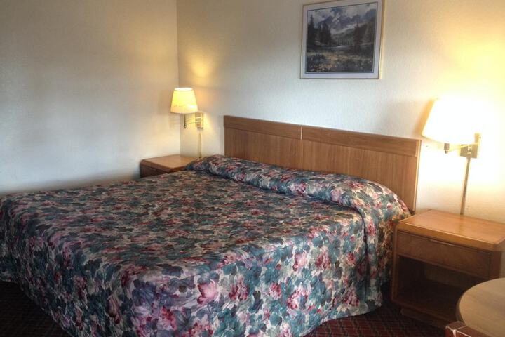 Room 40 of 51