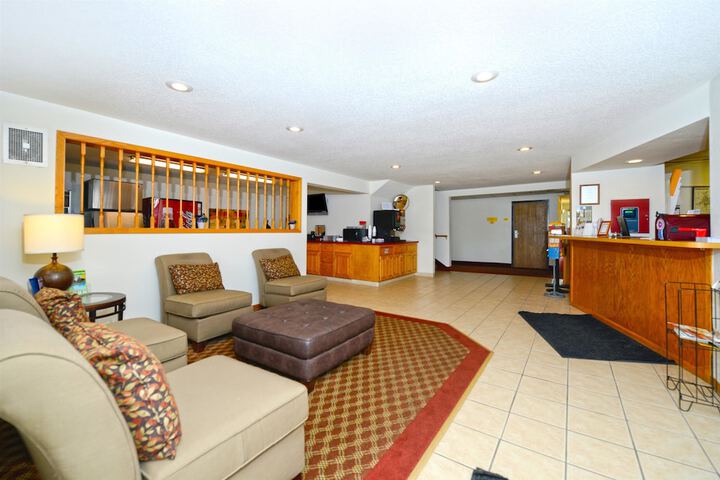 Americas Best Value Inn Charlotte MI