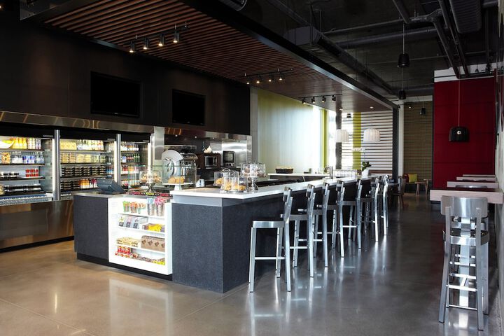 Alt Hotel Toronto Airport