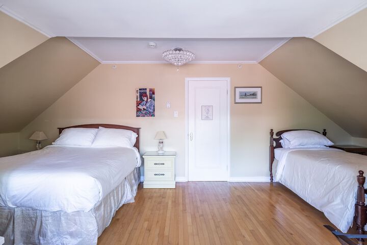 Room 18 of 51