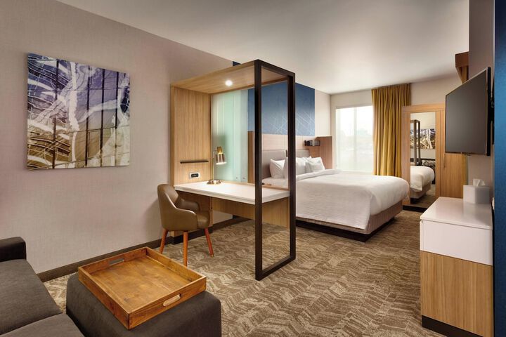 Room 16 of 23