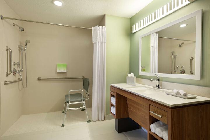 Room 5 of 25