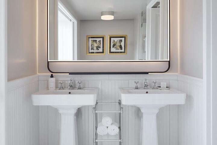Cameo Beverly Hills LXR Hotels & Resorts