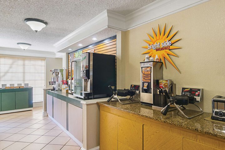 La Quinta Inn by Wyndham Denver Northglenn