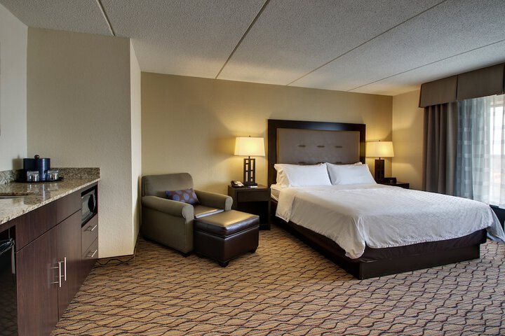 Room 27 of 50