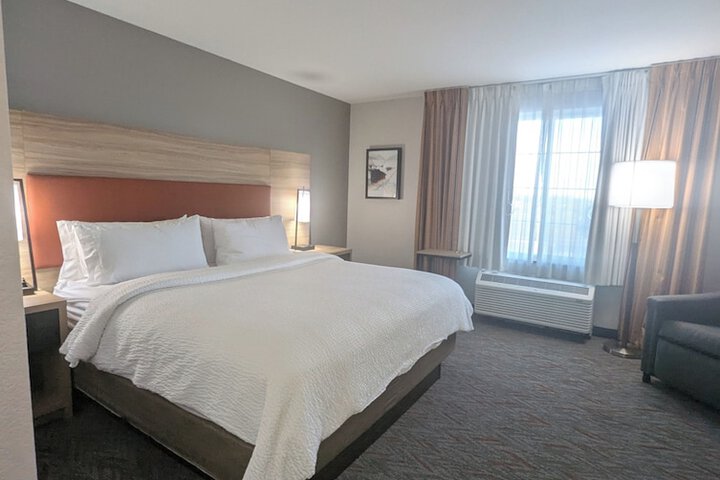 Room 35 of 68