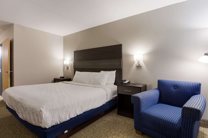 Room 14 of 28