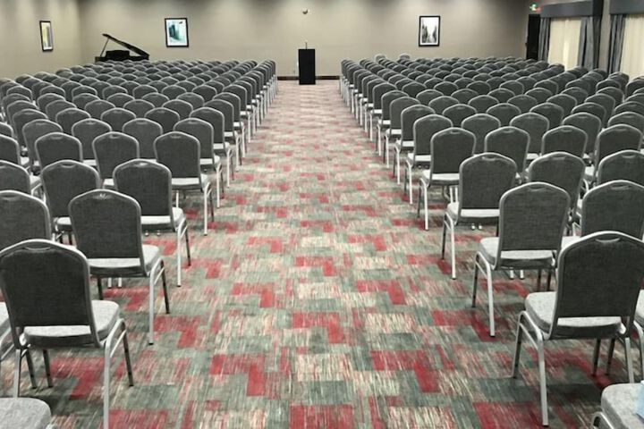 Holiday Inn Salem by IHG